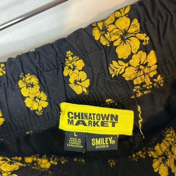 China Market Smiley Shorts Floral Smiley Face Large - Picture 4 of 10